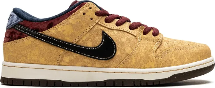 SB Dunk "City Of Cinema" sneakers