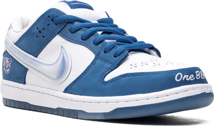 SB Dunk Low "Born x Raised" sneakers