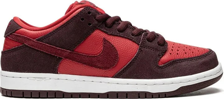 SB Dunk Low "Cherry" sneakers