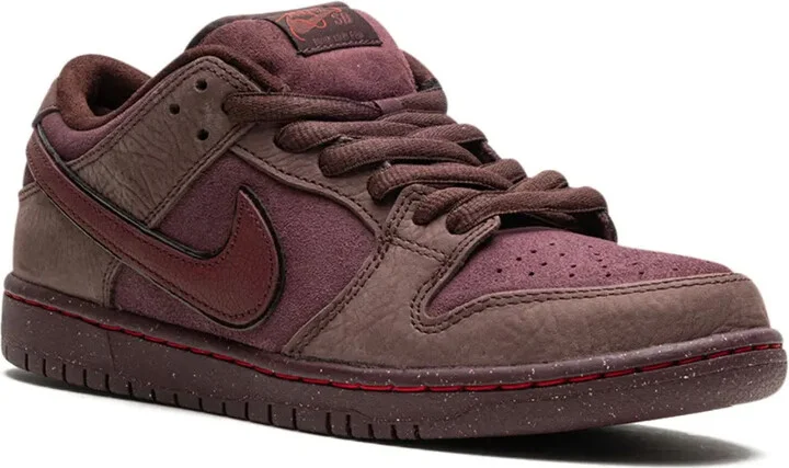 SB Dunk Low "City of Love" sneakers - Image 2