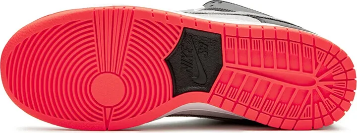 SB Dunk Low "Infrared" sneakers - Image 4