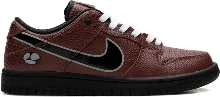 SB Dunk Low leather "Limosine Skateboard" sneakers - Image 5