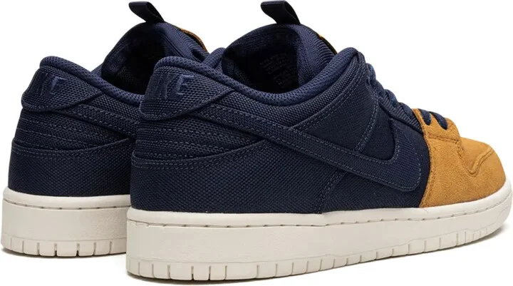 SB Dunk Low "Midnight Navy/Desert Ochre" sneakers - Image 3