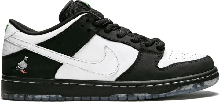 SB Dunk Low Pro OG QS "Panda Pigeon" sneakers