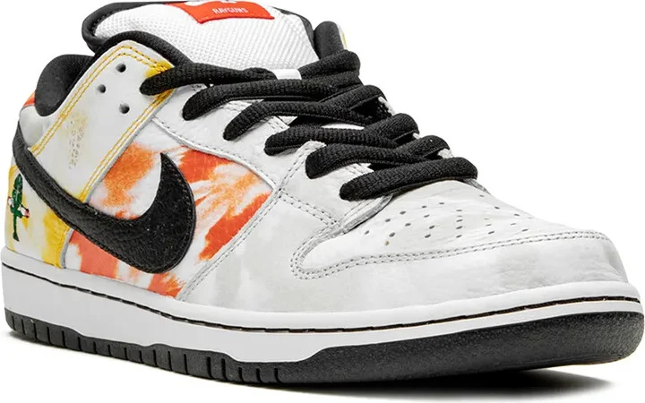 SB Dunk Low "Tie-Dye Rayguns 2019 - Image 2