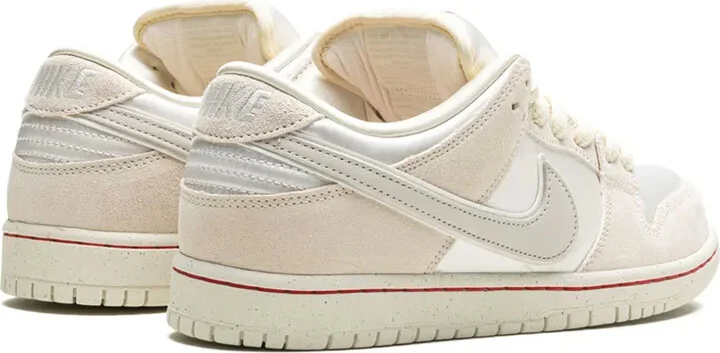 SB Dunk Low "Valentine's Day - Image 3