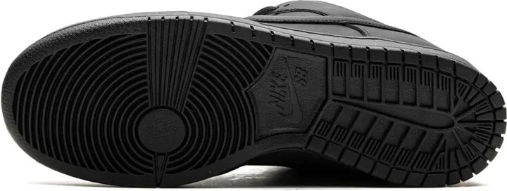 SB Dunk "Triple Black/Orange" sneakers - Image 4