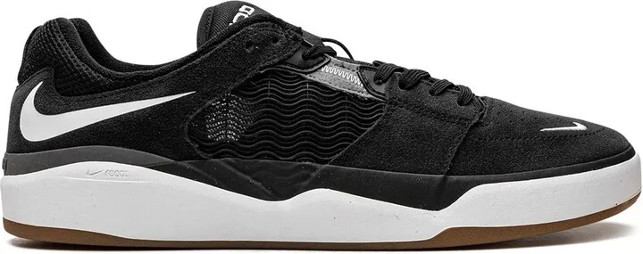 SB Ishod Wair "Black/White" sneakers