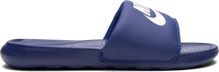 SB Victori One slides
