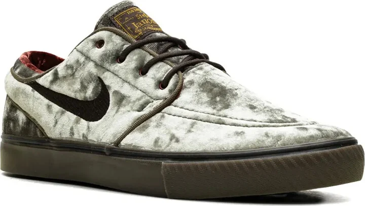 SB Zoom Janoski OG+ SE "Medium Olive/Baroque Brown/Dark Team Red/Velvet Brown" sneakers - Image 2