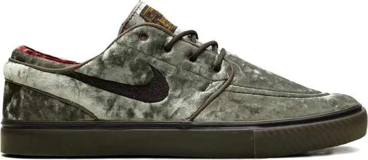 SB Zoom Janoski OG+ SE "Medium Olive/Baroque Brown/Dark Team Red/Velvet Brown" sneakers