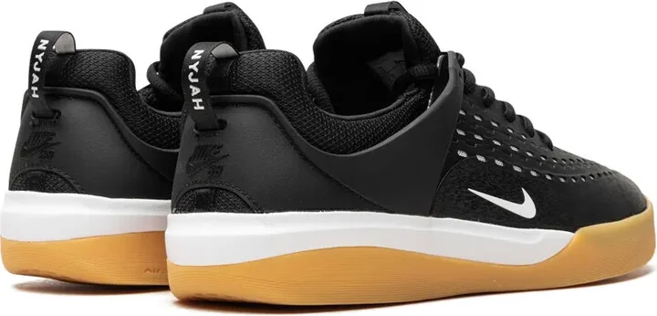 SB Zoom Nyjah 3 "Black/White/Gum" sneakers - Image 3