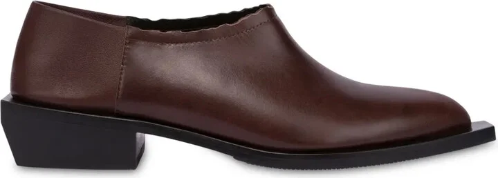Scallop-Edge Leather Loafers