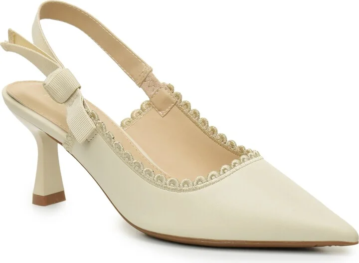 Scalloped Slingback Pump