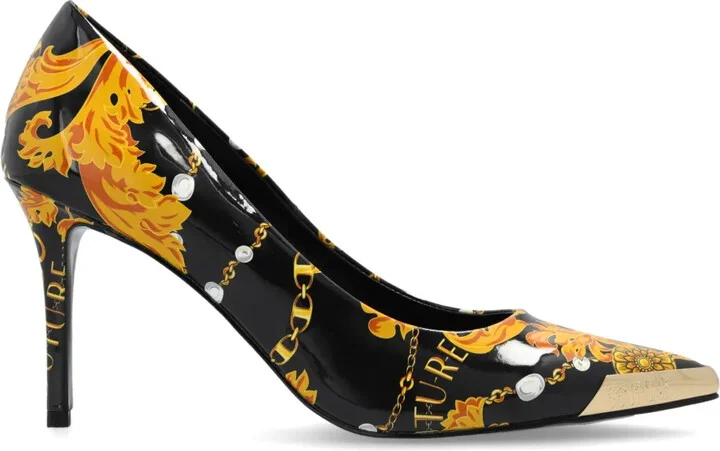 Scarlett patterned pumps