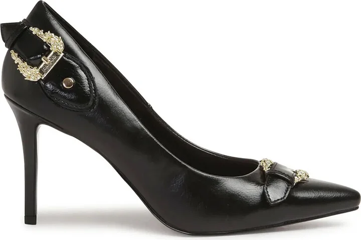 Scarlett pumps