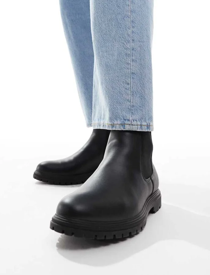 schuh Dalton Chelsea boots in black - Image 4