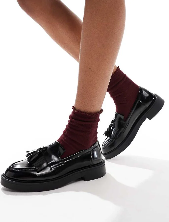 schuh Lawton tassel loafers in black