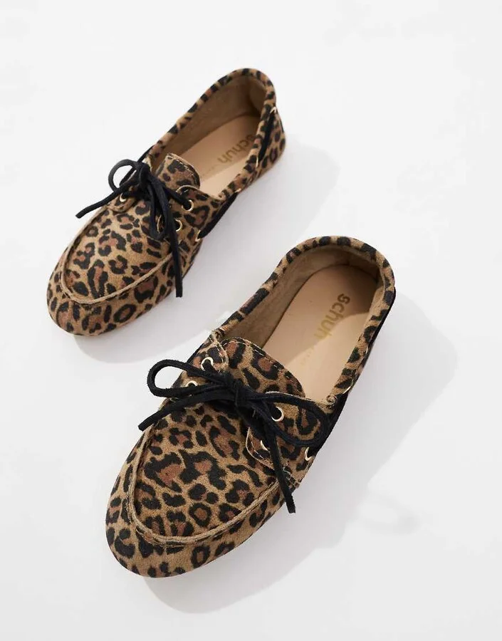 schuh Lyanna boat shoes in leopard suede - Image 3