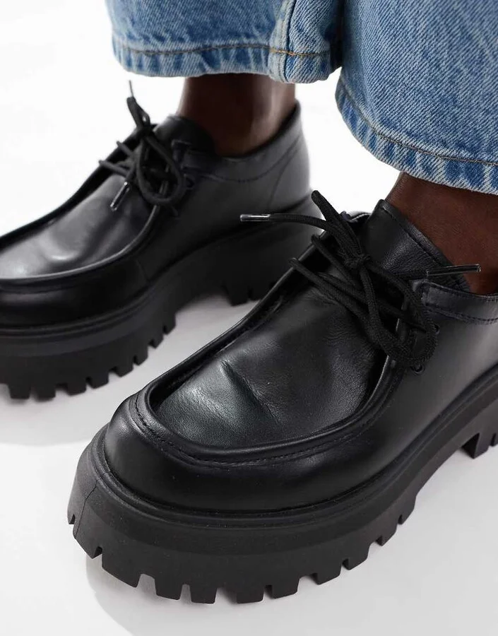 schuh Lyrica chunky lace up shoes in black leather - Image 3