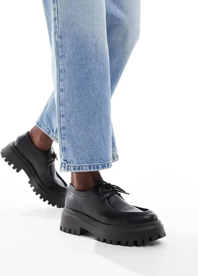 schuh Lyrica chunky lace up shoes in black leather - Image 4