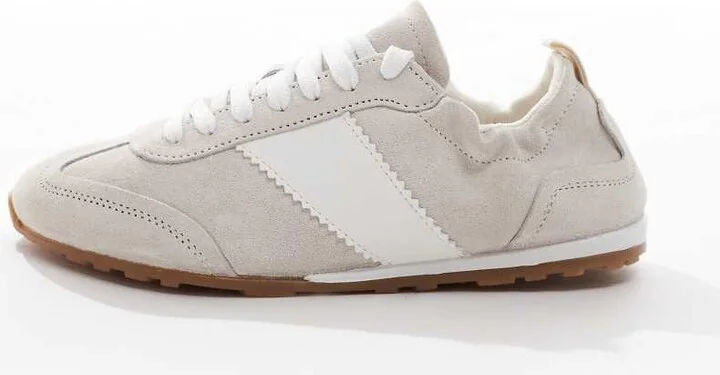 schuh Meredith sneakers in beige suede - Image 2