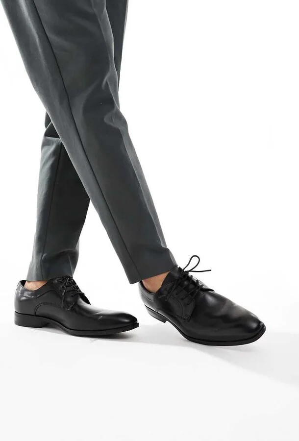 schuh Rail lace up shoes in black leather - Image 4