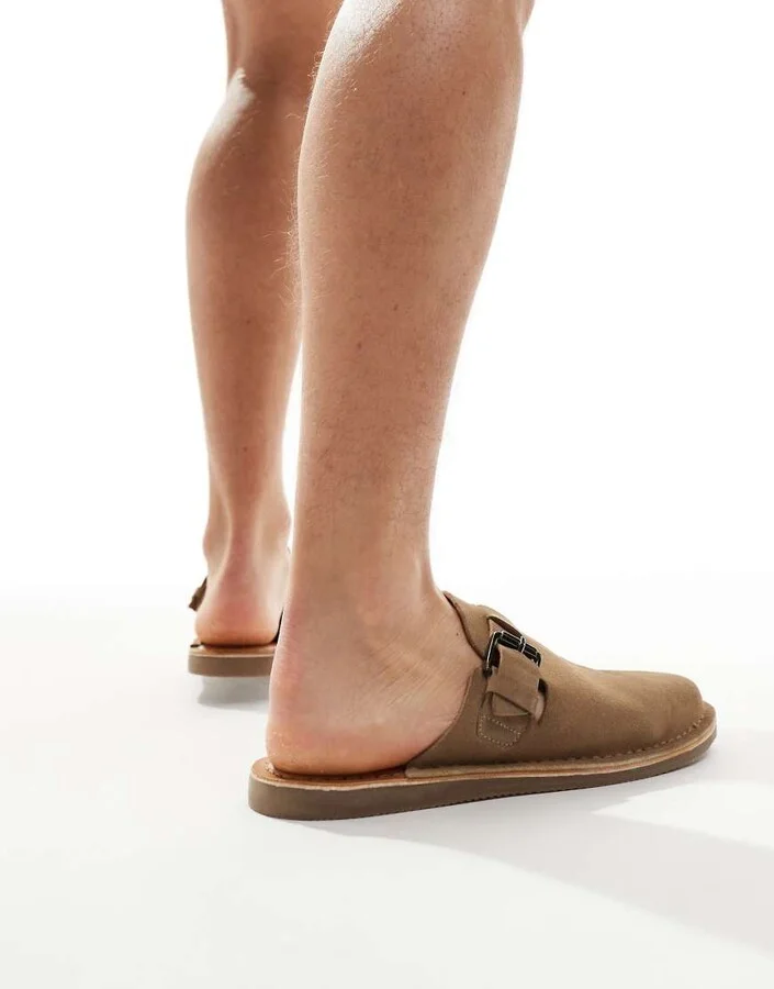 Schuh Sean slip on clogs in taupe suede - Image 4