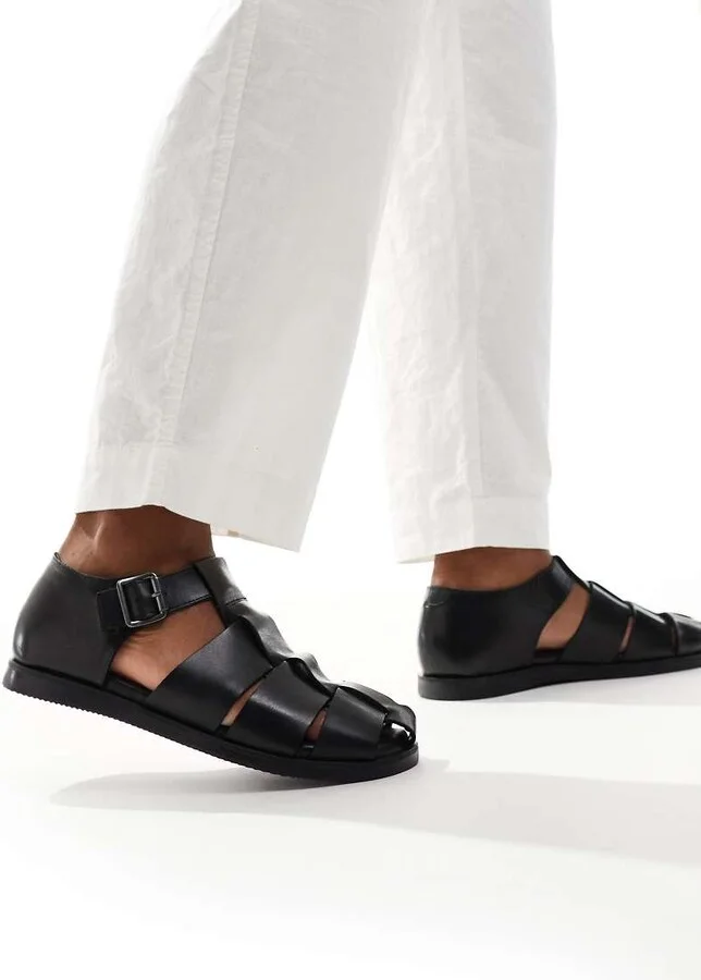 schuh Sirius fisherman sandals in black leather