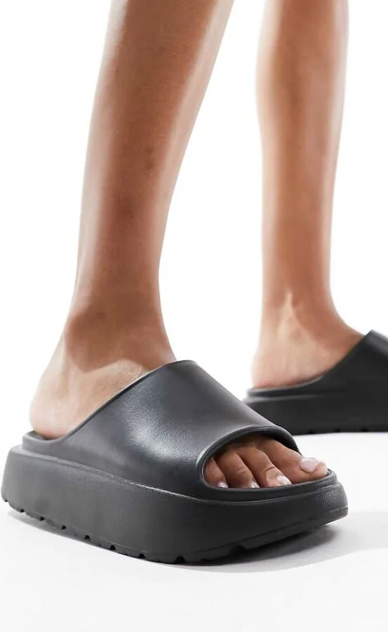 schuh Tatia slides in black - Image 2