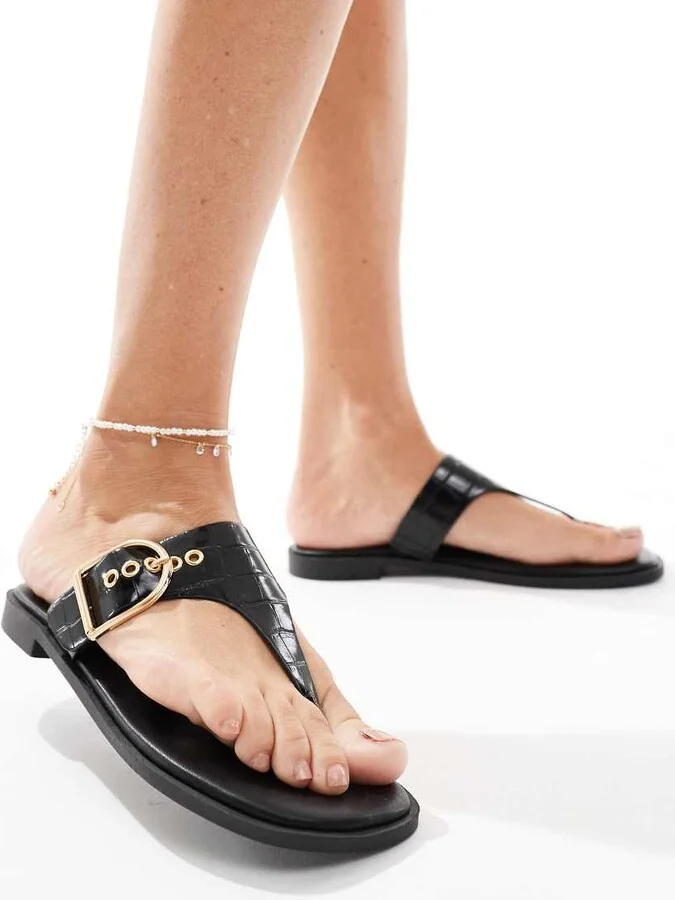 schuh Teena toe post sandals in black croc - Image 2