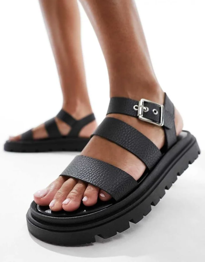 schuh Tina sandals in black tumbled leather - Image 2