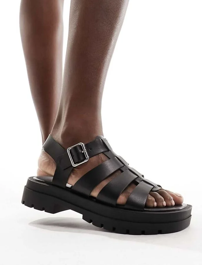 schuh Tobin fisherman sandals in black