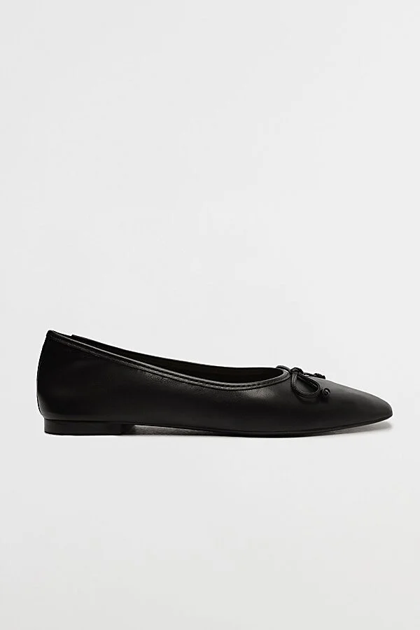 Schutz Arissa Leather Ballet Flat in Black
