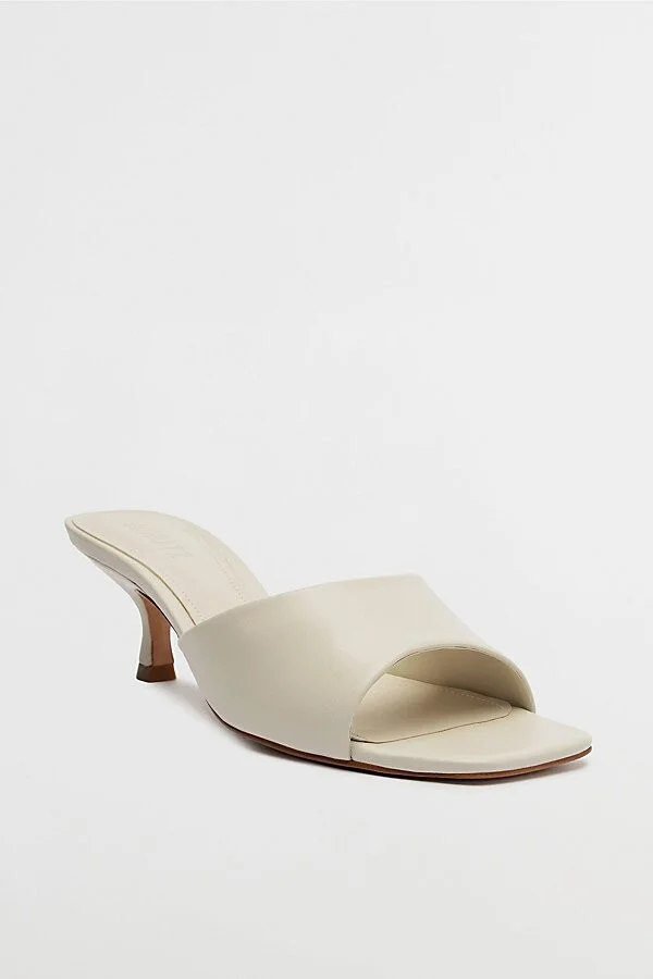 Schutz Dethalia Leather Heeled Mule in Black - Image 6