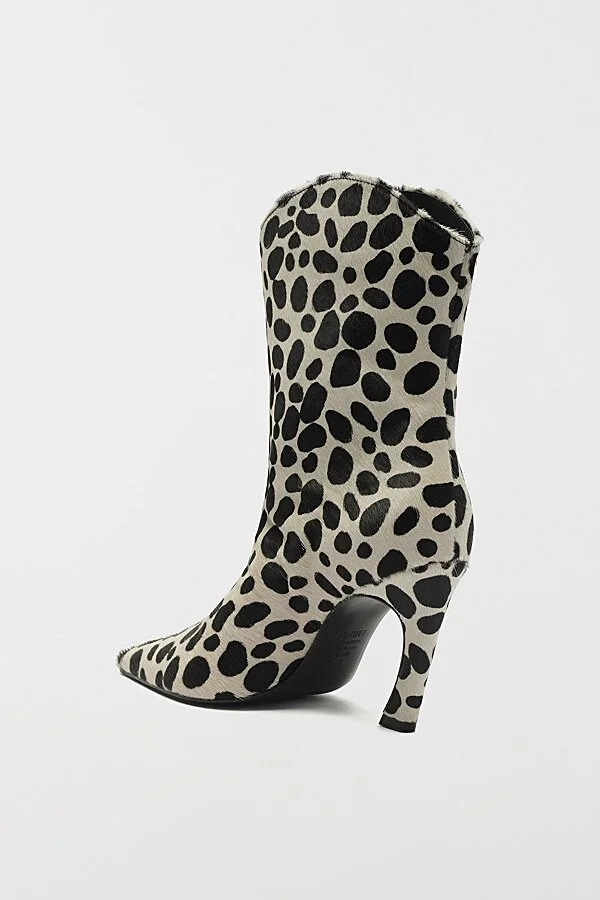 Schutz Maryann Curve Bootie in White/Black - Image 5