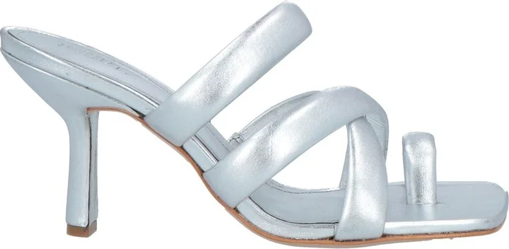 Schutz Woman Thong sandal - Image 3