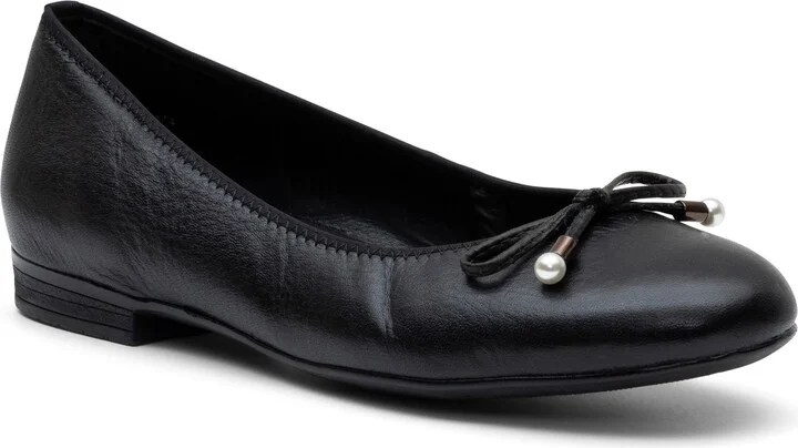 Scout Ballet Flat