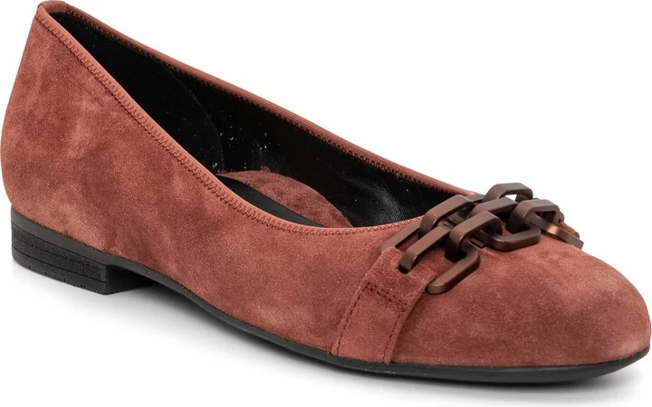 Scout Chain Ballet Flat