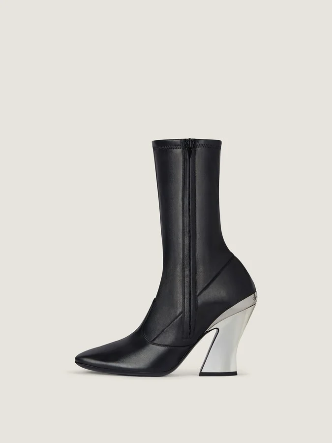 Sculpted ankle boots in nappa leather - Image 3