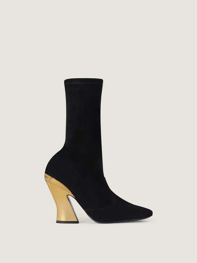 Sculpted ankle boots in suede