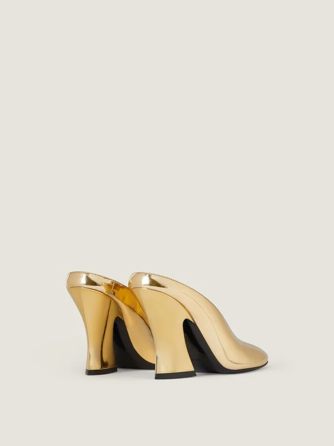 Sculpted heeled mules in mirror effect leather - Image 4
