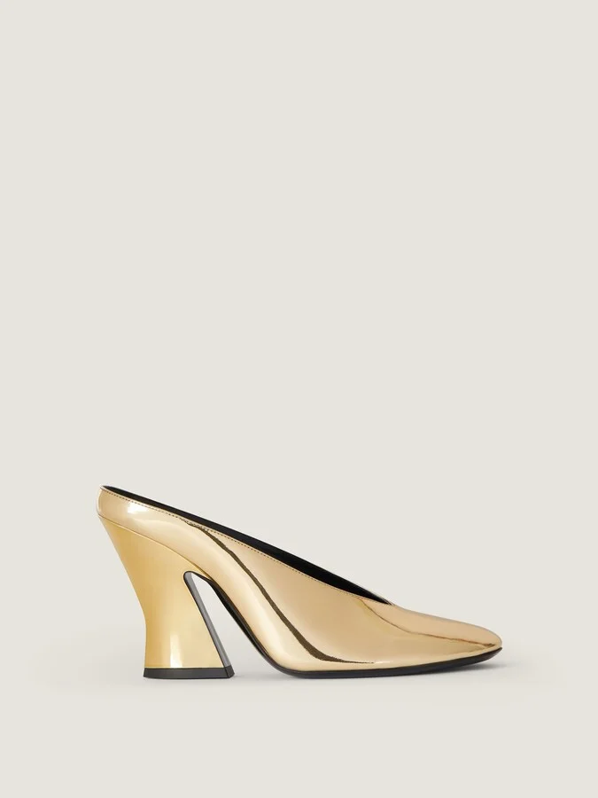 Sculpted heeled mules in mirror effect leather