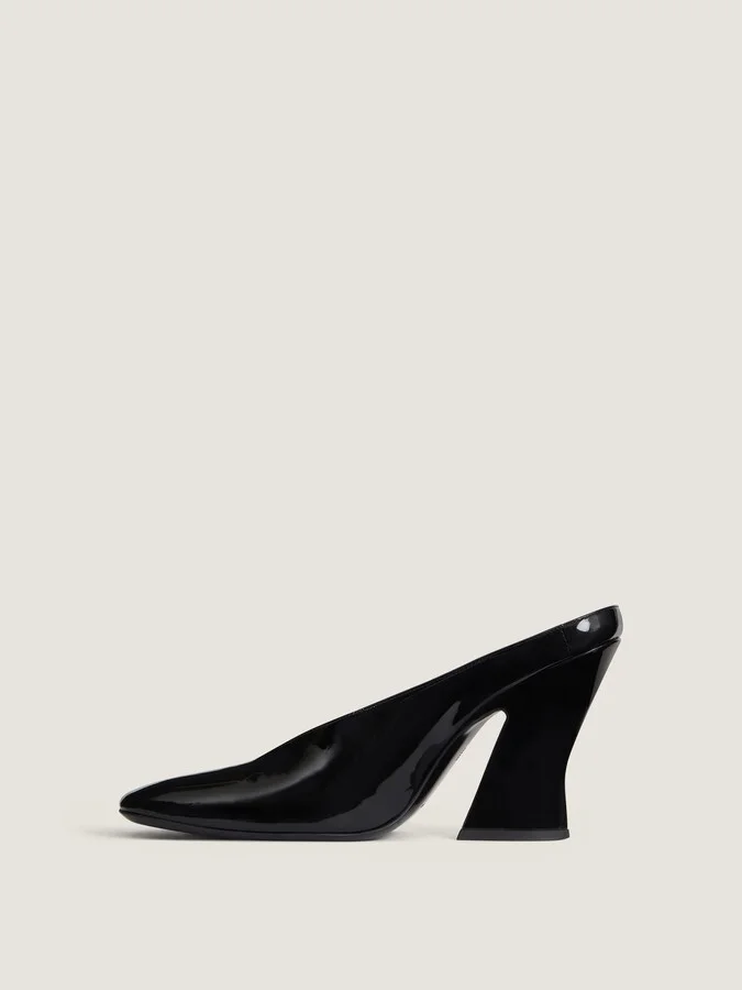 Sculpted heeled mules in patent leather - Image 4