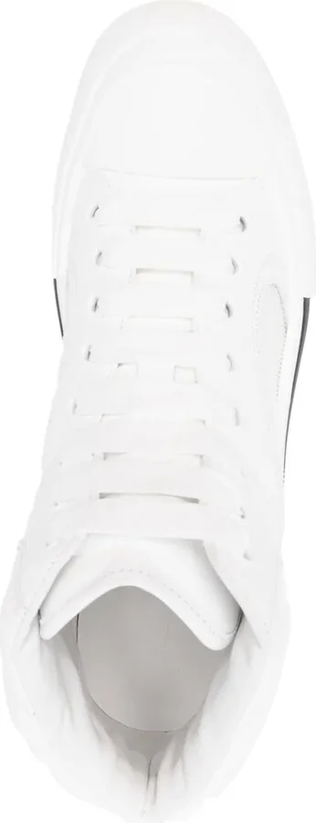 Seal-embroidered sneakers - Image 4