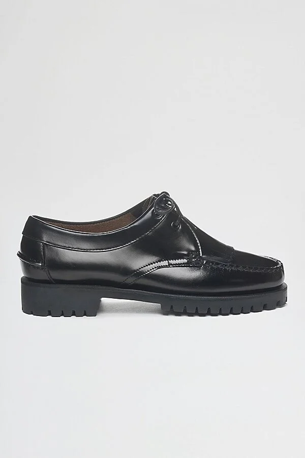 Sebago James Fringe Lug Sole Shoe in Black