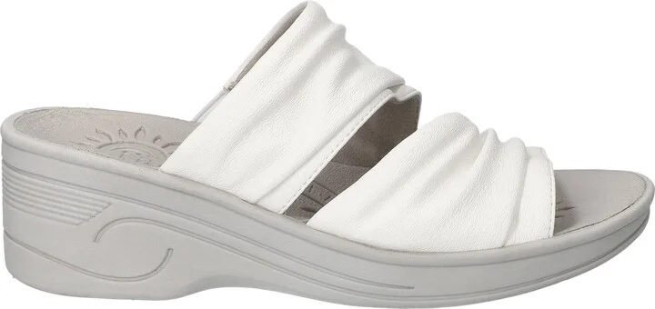 Seeker Ruched Sandal - Image 11