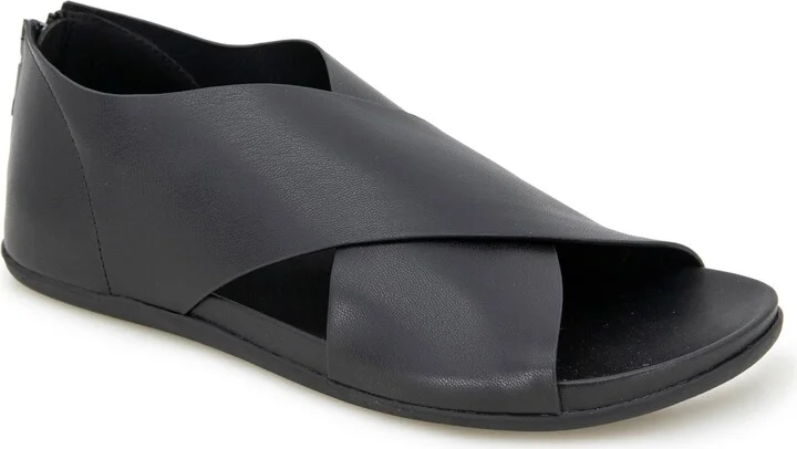 Selena Sandal