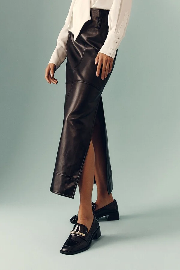Serena Crescent Loafer In Colour Black Size 35 - Image 4