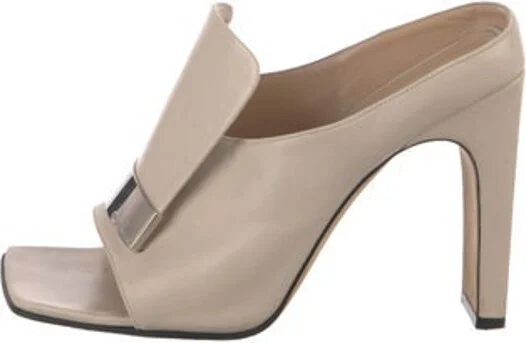 Neutrals